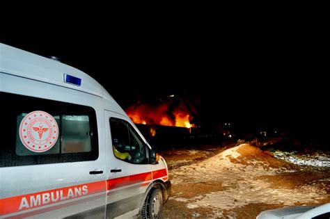 G­ü­n­c­e­l­l­e­m­e­ ­-­ ­E­s­k­i­ş­e­h­i­r­­d­e­ ­G­e­r­i­ ­D­ö­n­ü­ş­ü­m­ ­F­a­b­r­i­k­a­s­ı­n­d­a­ ­Ç­ı­k­a­n­ ­Y­a­n­g­ı­n­ ­S­ö­n­d­ü­r­ü­l­d­ü­